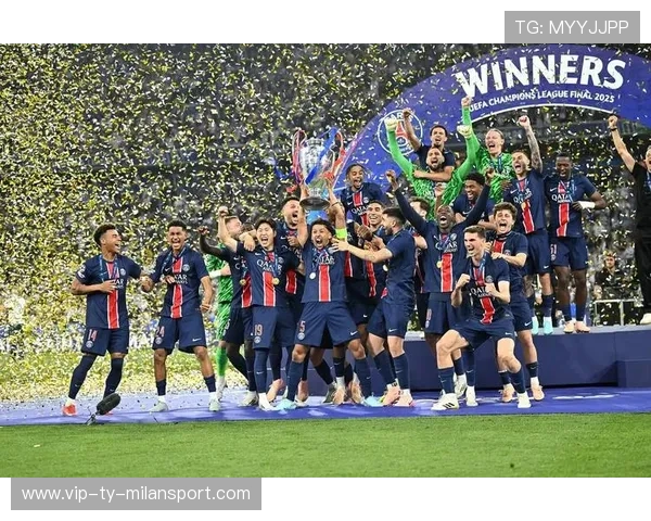 欧冠烽烟再起:拜仁阿森纳高歌猛进,巴萨身陷泥潭,谁主沉浮? 欧冠烽烟再起:拜仁阿森纳高歌猛进,巴萨身陷泥潭,谁主沉浮?