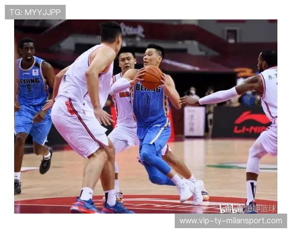 申京遭怒喷引争议：篮球场上的风云变幻