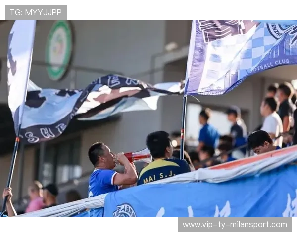 中甲保级也是“隔空对决”，深圳青年人小分领先——一场足球的青春较量