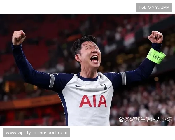 孙兴慜门前轻巧一扣晃开防守者,射门极具观赏性 孙兴慜门前轻巧一扣晃开防守者,射门极具观赏性