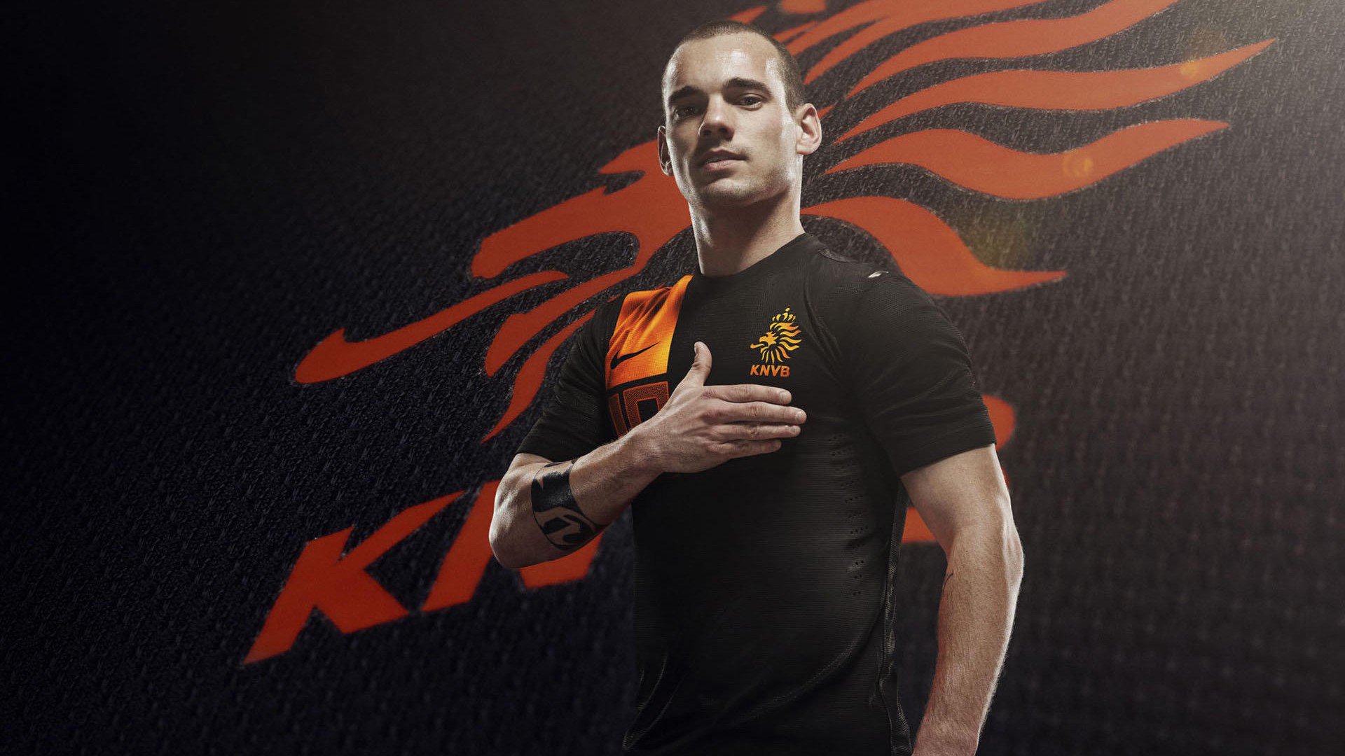 中国足球国家队守门员专项训练科学规范，足球守门员训练教程视频